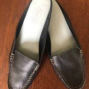 Women’s black leather Talbot’s loafers